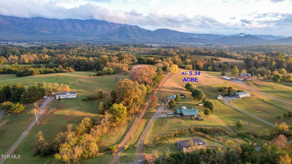 Photo of 1915 Shakerag Road, Greeneville, TN 37743 (MLS # 9987377)