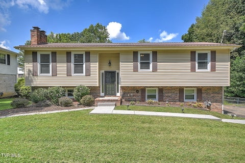 Homes For Sale - 14353 Heather Drive<br/> Bristol, VA 24202