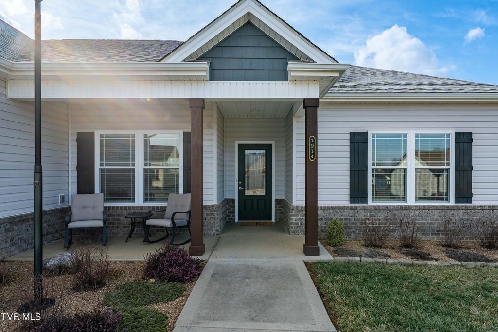 Photo of 1914 Meadow Creel Lane, Jonesborough, TN 37659 (MLS # 9991184)