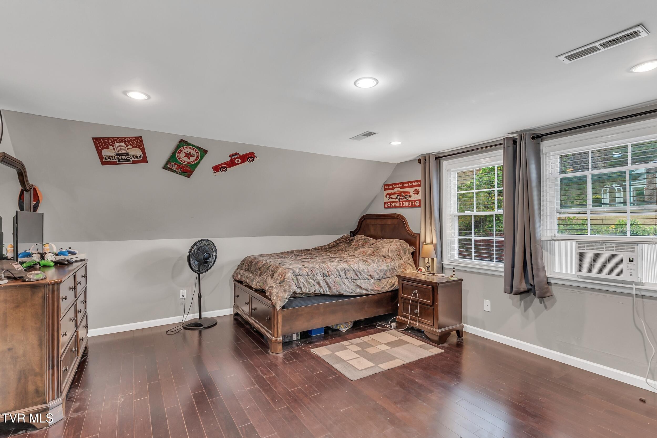 876 Fraley Avenue, Duffield, Virginia image 32