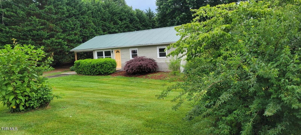 Photo of 925 Whirlwind Road, Greeneville, TN 37743 (MLS # 9996601)
