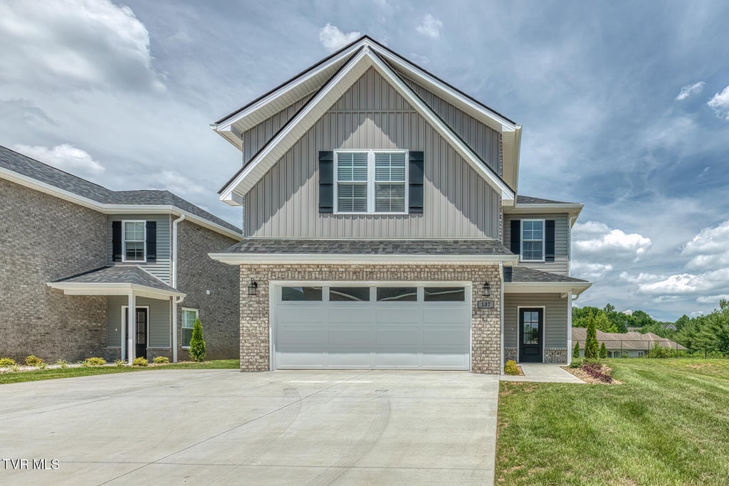 Photo of 209 University Parkway #110, Johnson City, TN 37604 (MLS # 10002275)