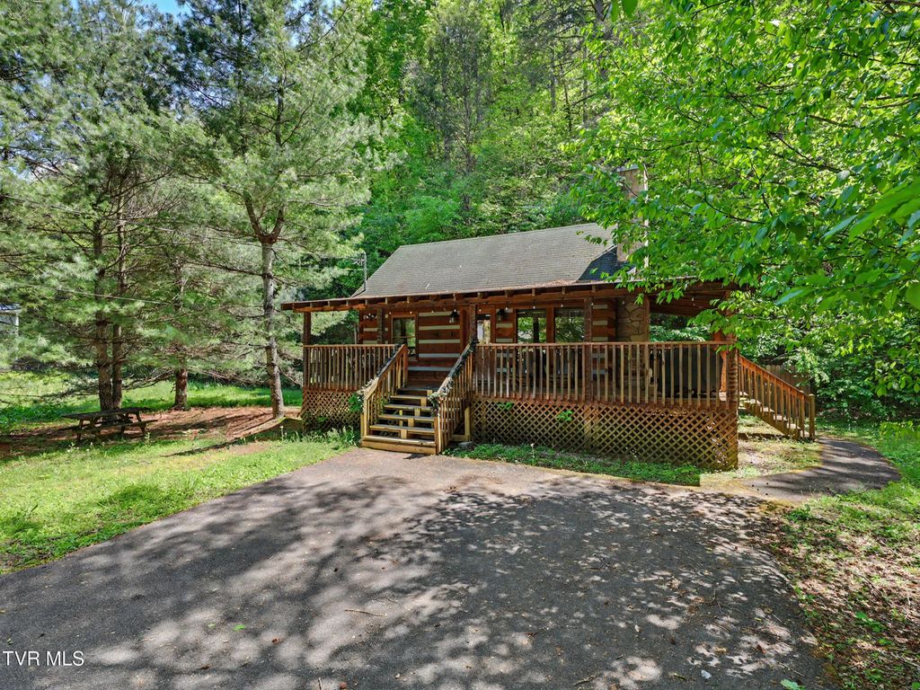 Photo of 1561 Jobey Green Hollow Road, Sevierville, TN 37876 (MLS # 9994735)