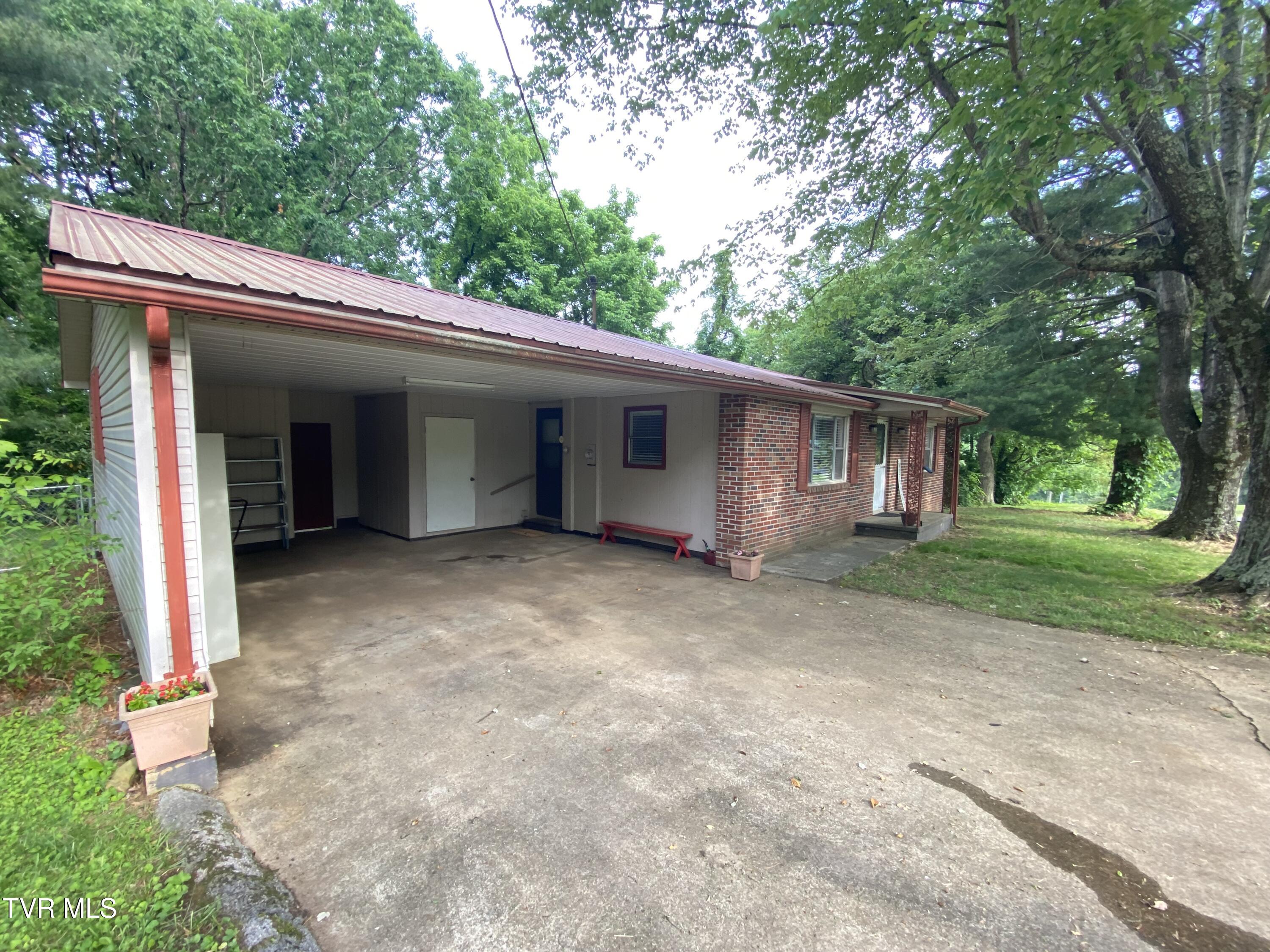 120 Sapphire Drive, Elizabethton, Tennessee image 6