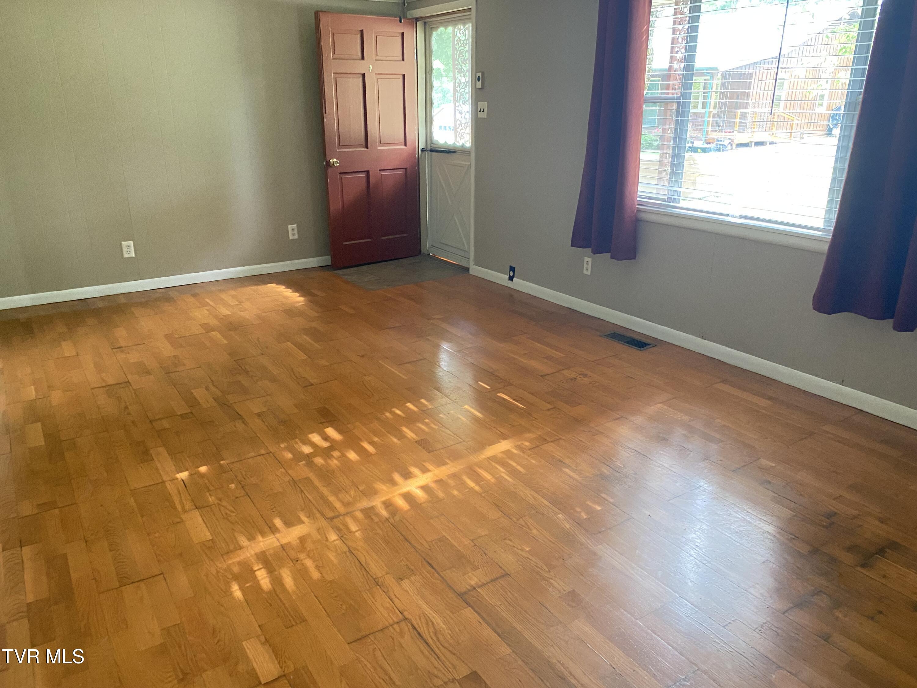 120 Sapphire Drive, Elizabethton, Tennessee image 33