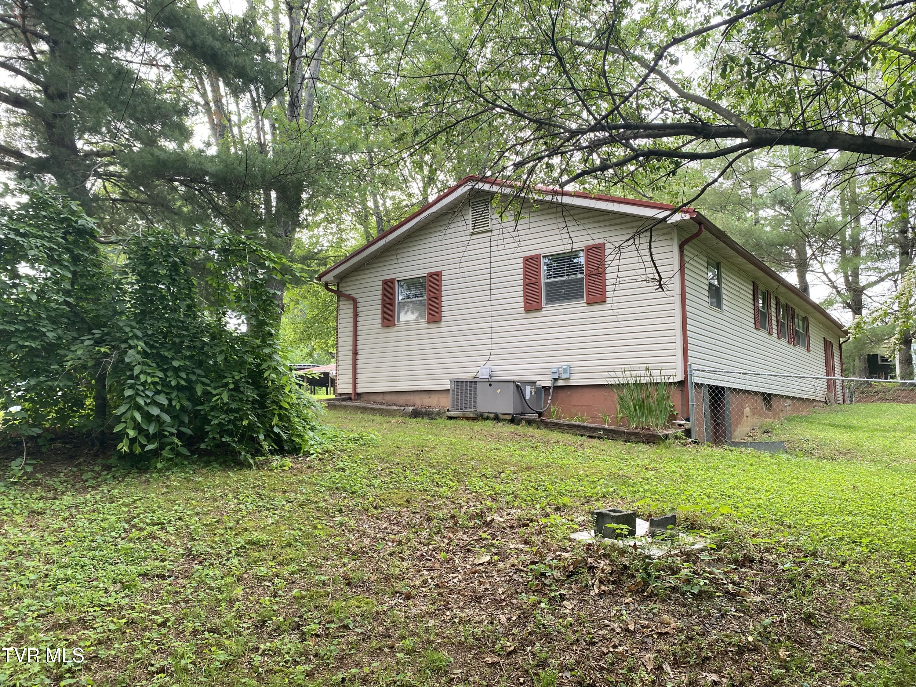 120 Sapphire Drive, Elizabethton, Tennessee image 22