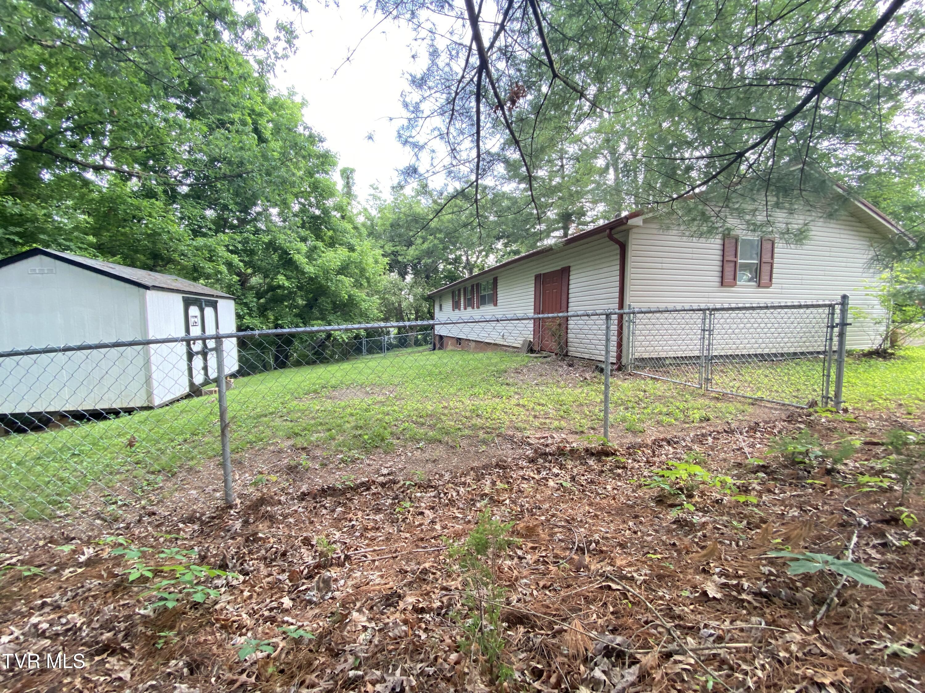 120 Sapphire Drive, Elizabethton, Tennessee image 8
