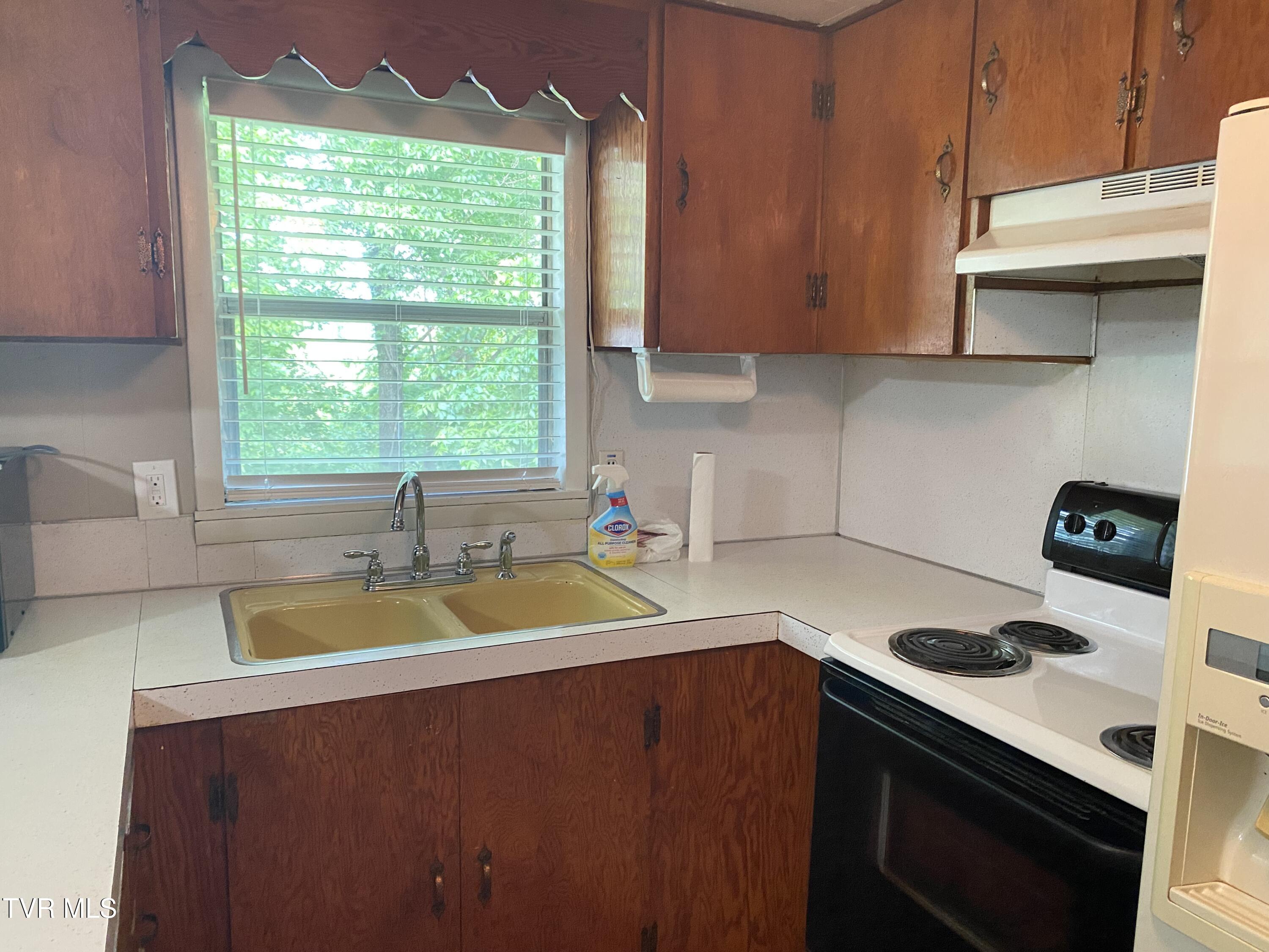 120 Sapphire Drive, Elizabethton, Tennessee image 37