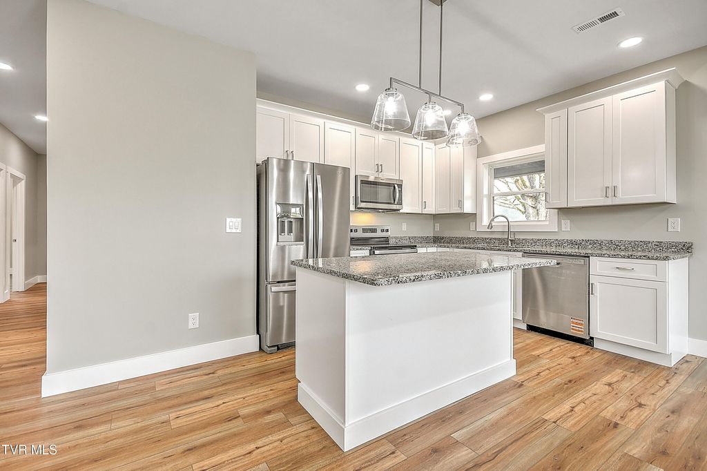 Photo of 1797 Rock Springs Road, Kingsport, TN 37664 (MLS # 9988581)