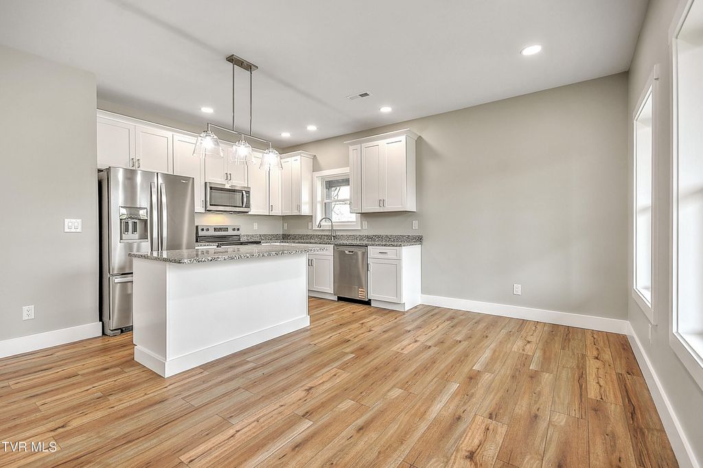 Photo of 1797 Rock Springs Road, Kingsport, TN 37664 (MLS # 9988581)