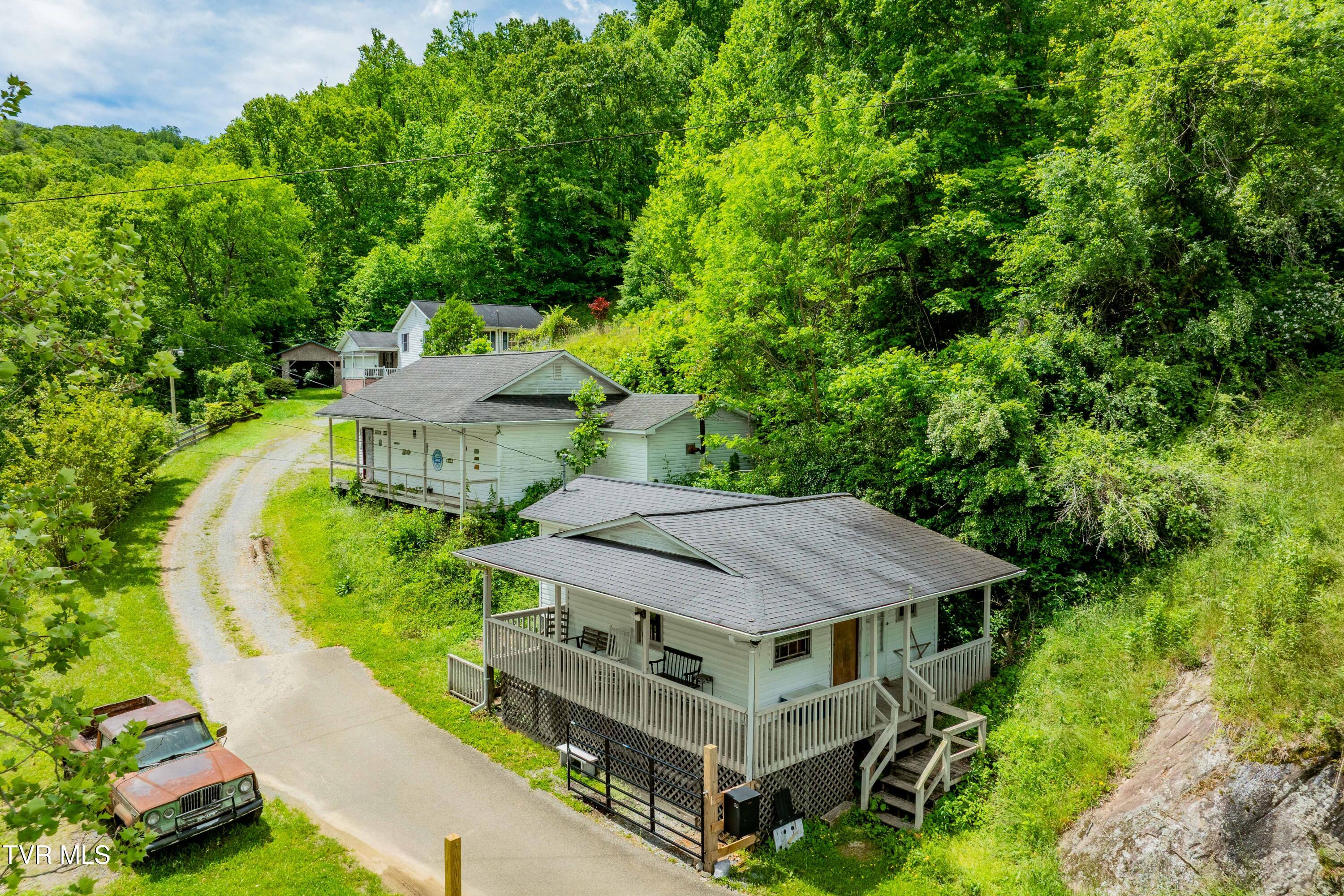 402 Crabtree Road, Roan Mountain, Tennessee image 37