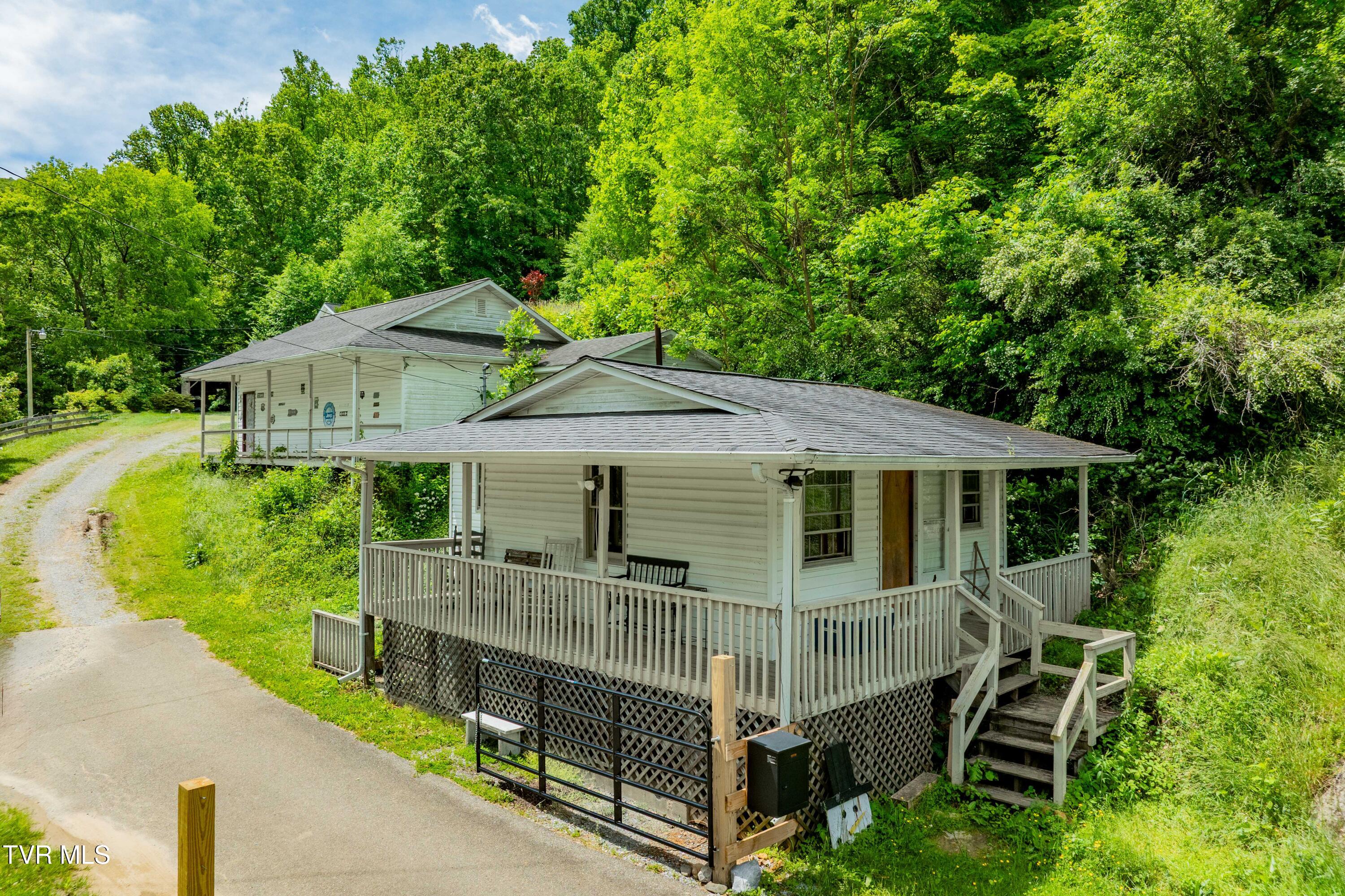 402 Crabtree Road, Roan Mountain, Tennessee image 36