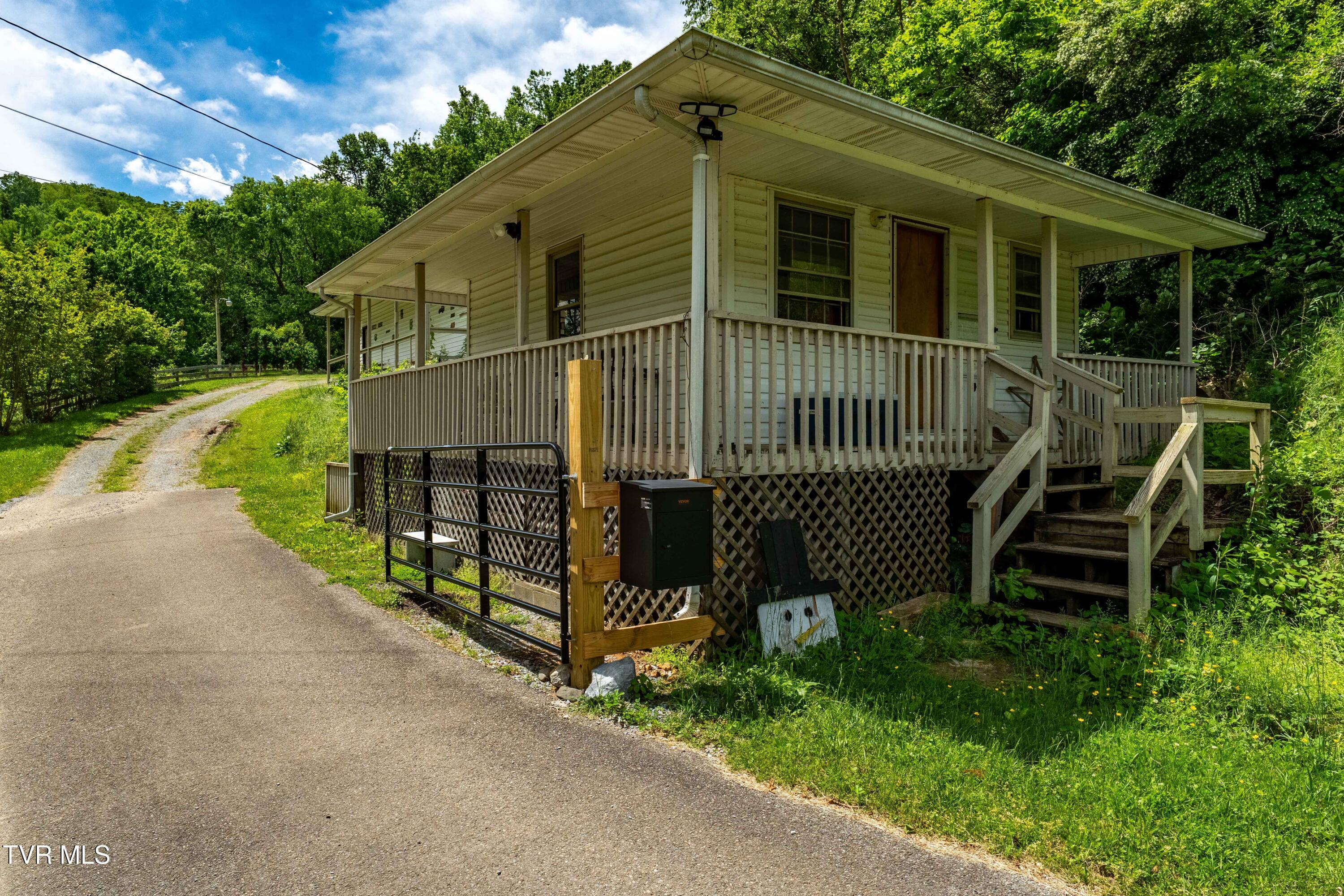 402 Crabtree Road, Roan Mountain, Tennessee image 49