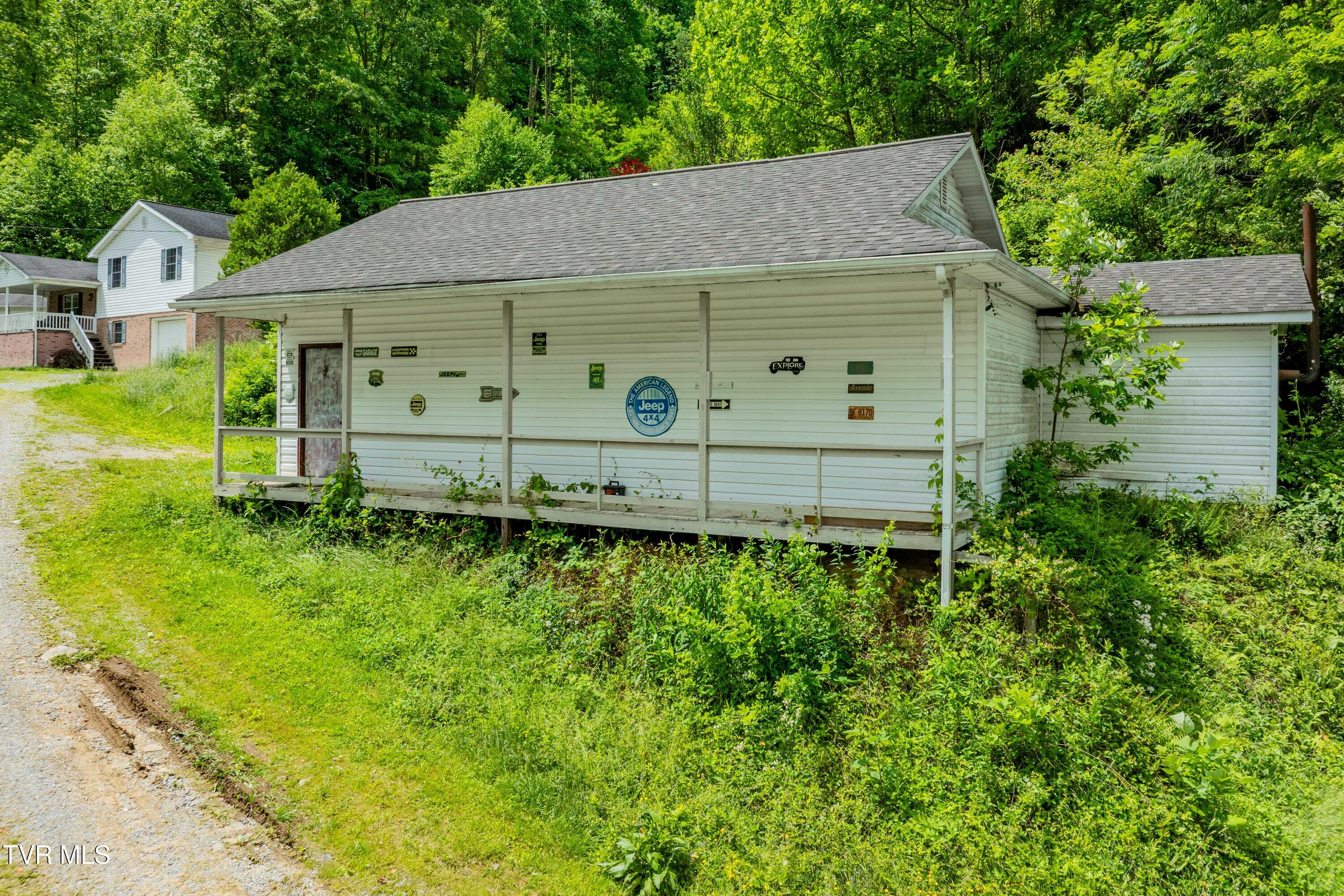 402 Crabtree Road, Roan Mountain, Tennessee image 33