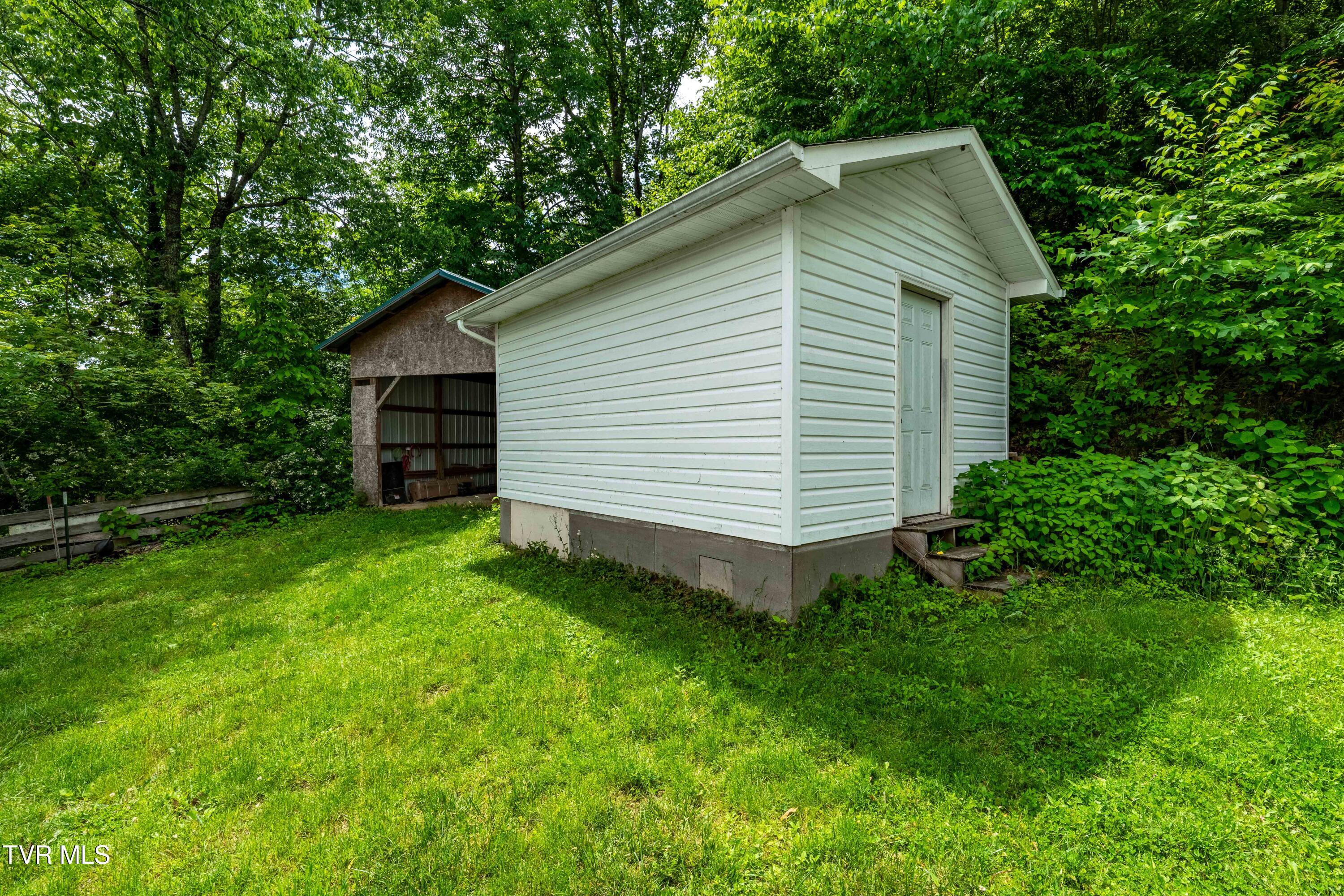 402 Crabtree Road, Roan Mountain, Tennessee image 46