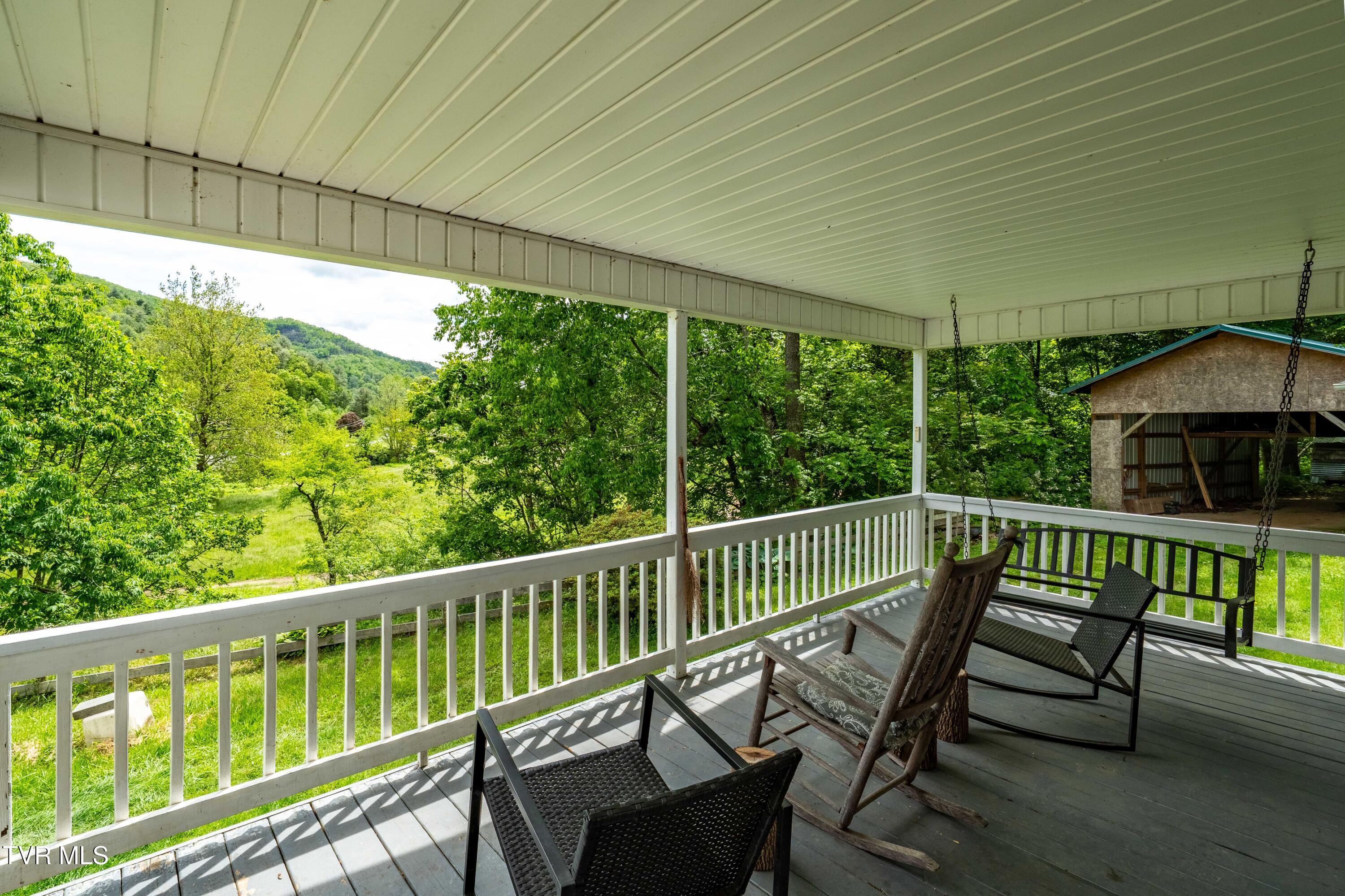 402 Crabtree Road, Roan Mountain, Tennessee image 4