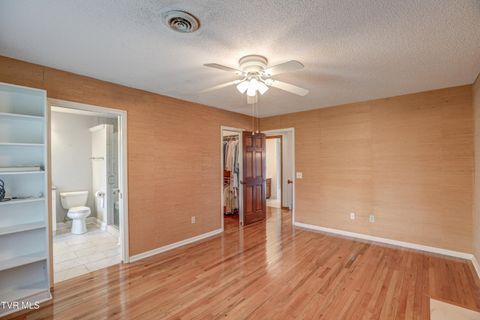 Tiny photo for 205 Donegal Way #205, Bristol, TN 37620 (MLS # 9976119)