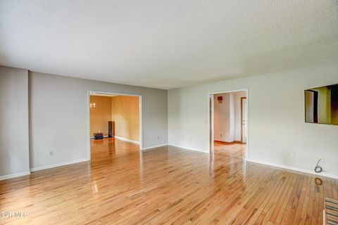 Tiny photo for 205 Donegal Way #205, Bristol, TN 37620 (MLS # 9976119)