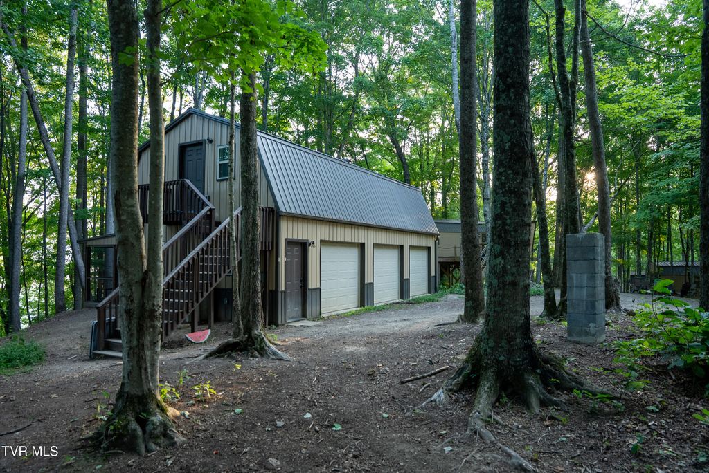 Photo of 517 Tbd Gregory Road, Sneedville, TN 37869 (MLS # 9984291)