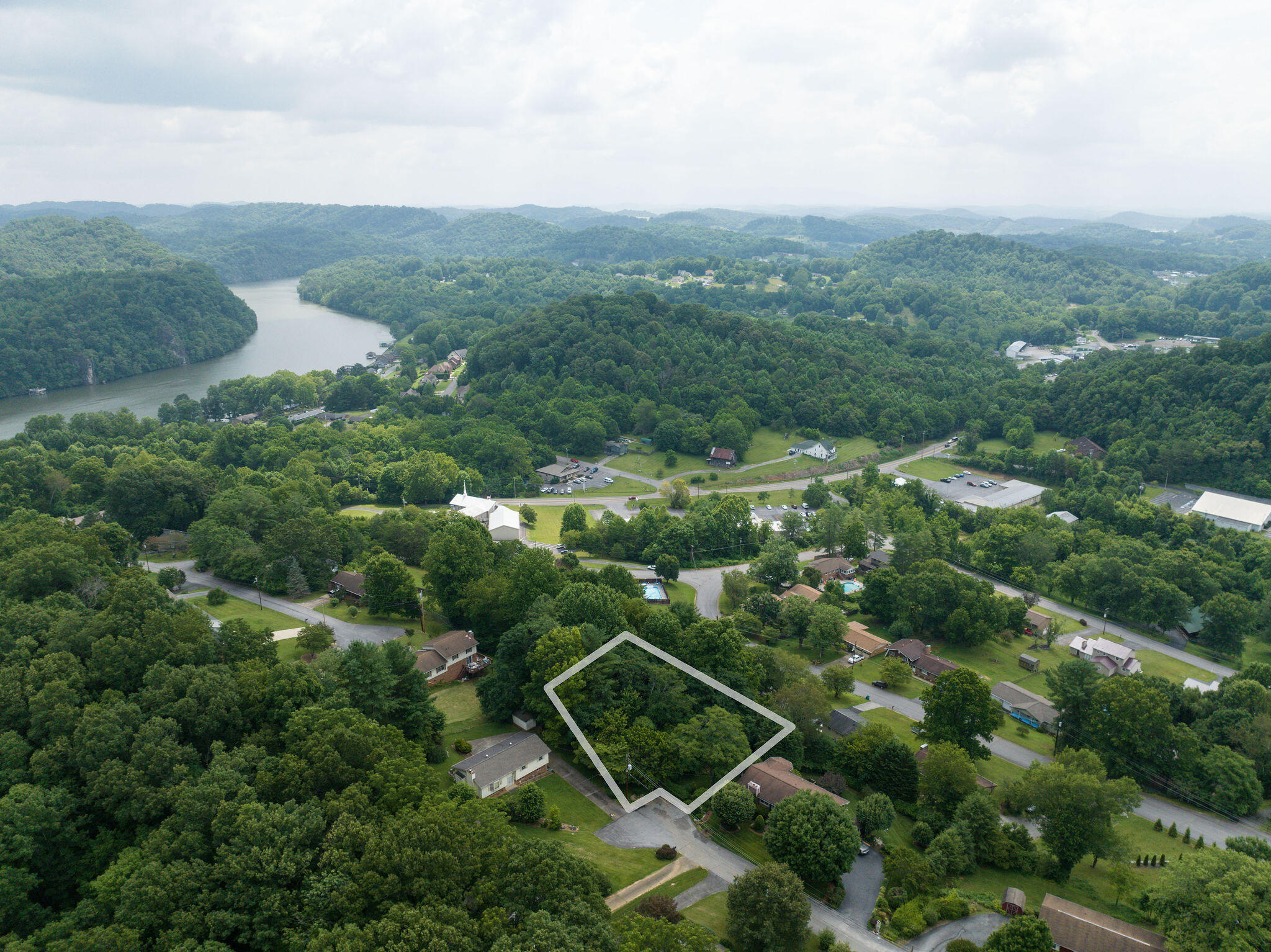 112 Leslie Court, Kingsport, Tennessee image 1