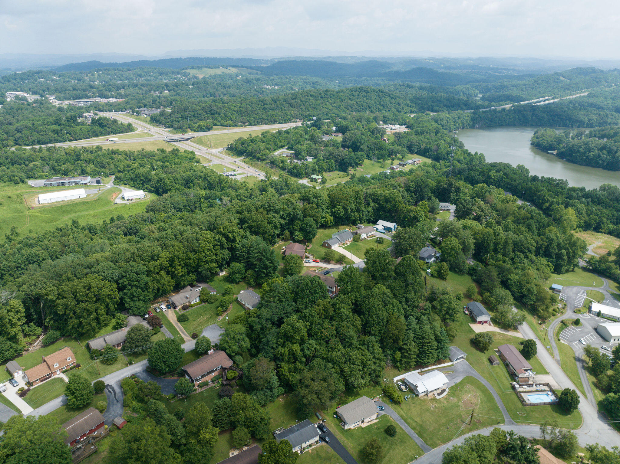 112 Leslie Court, Kingsport, Tennessee image 9
