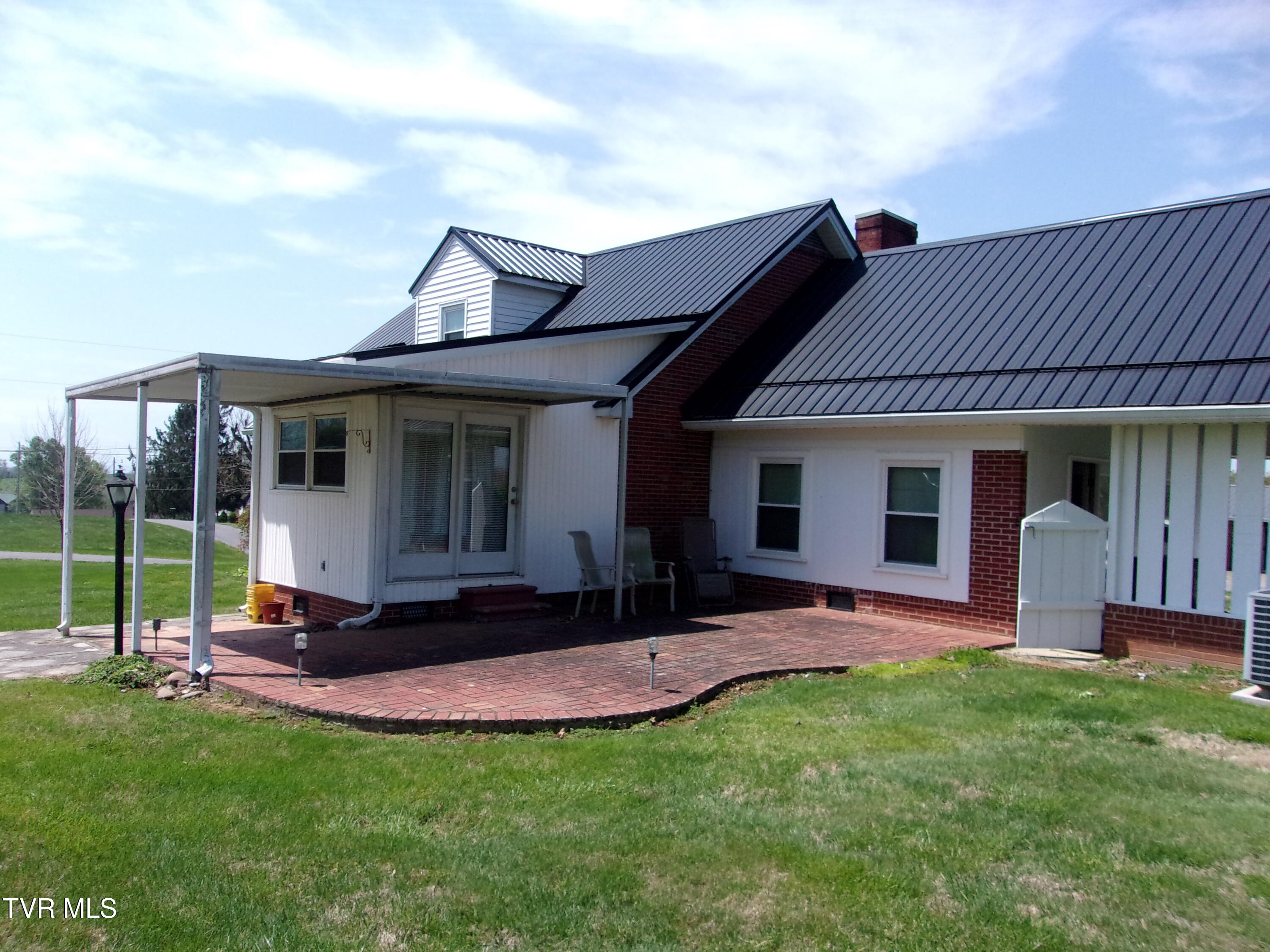 136 Smithdale E Boulevard, Limestone, Tennessee image 6