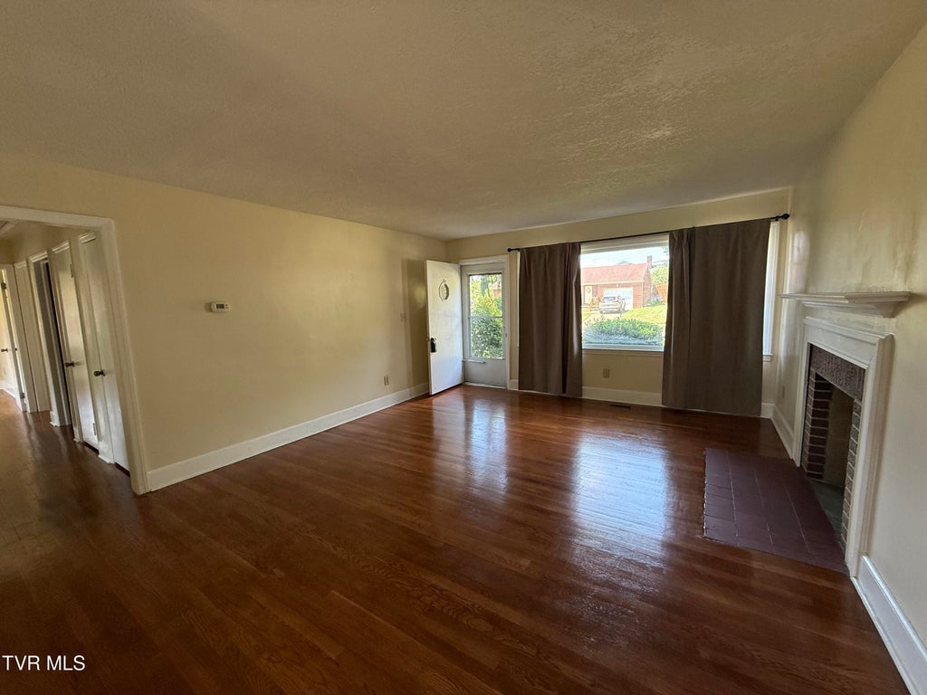 Photo of 1328 Post Street, Kingsport, TN 37664 (MLS # 9997391)