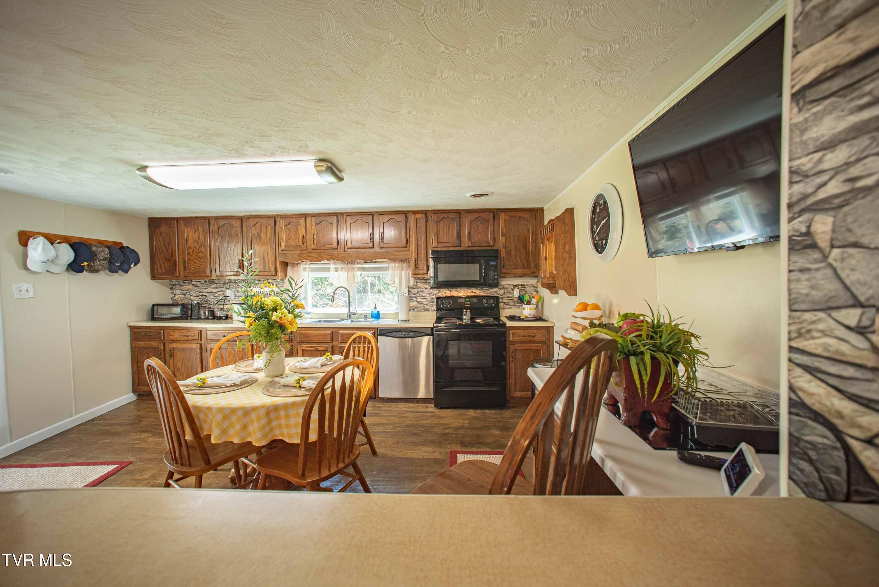 11432 Slate Creek Road