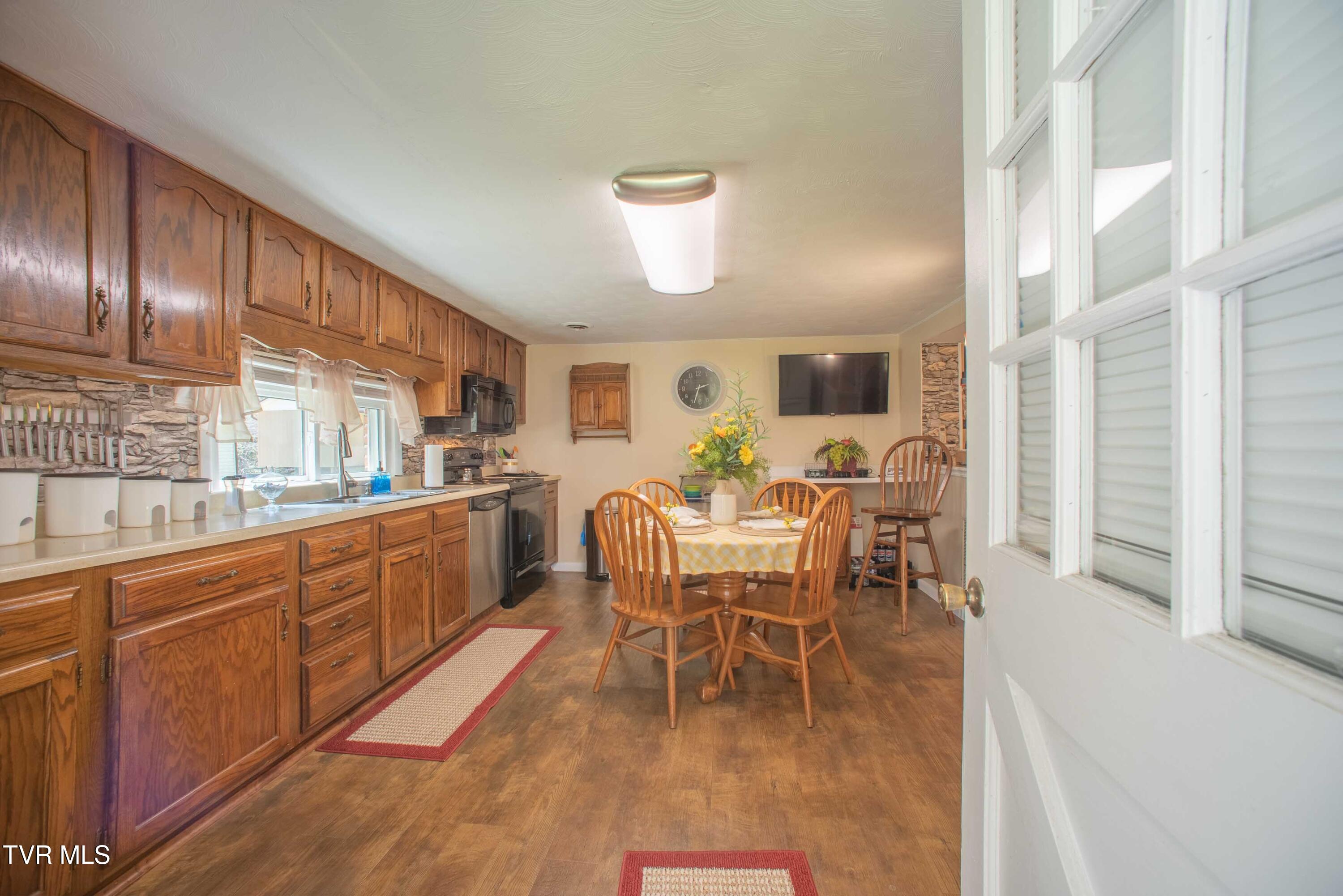 11432 Slate Creek Road