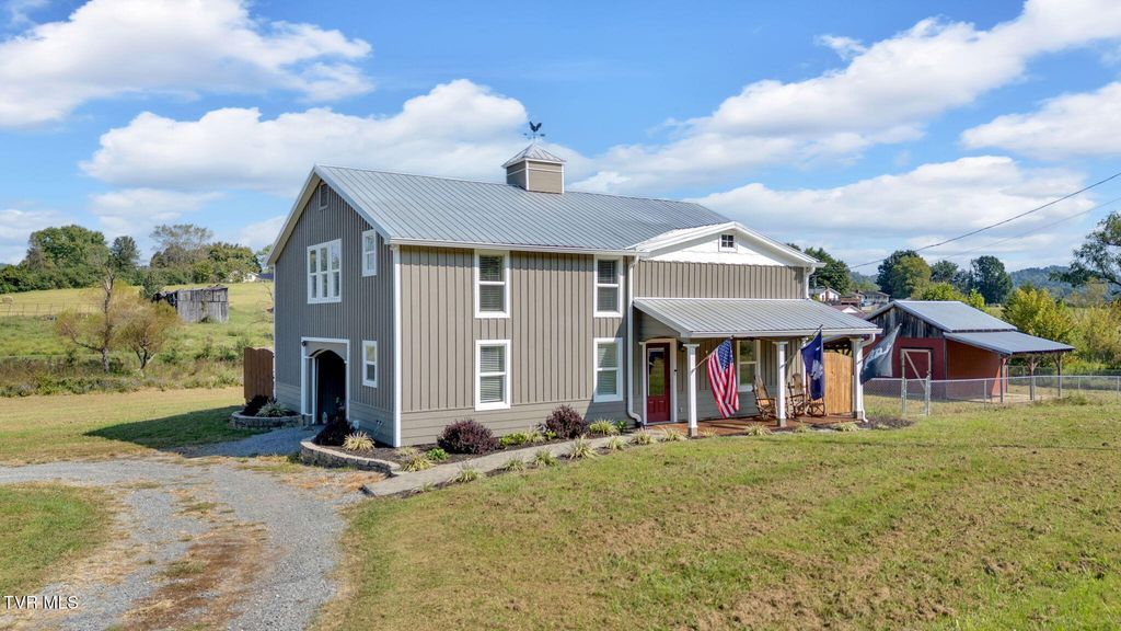 Photo of 118 Ellis Lane, Mount Carmel, TN 37645 (MLS # 9990094)