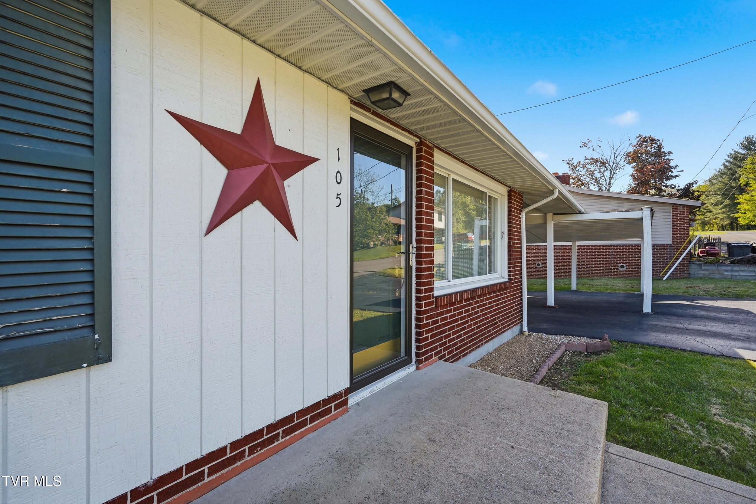 105 Western Hills Avenue