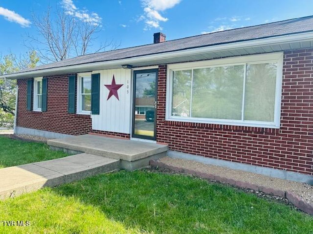 Photo of 105 Western Hills Avenue, Coeburn, VA 24230 (MLS # 9994732)