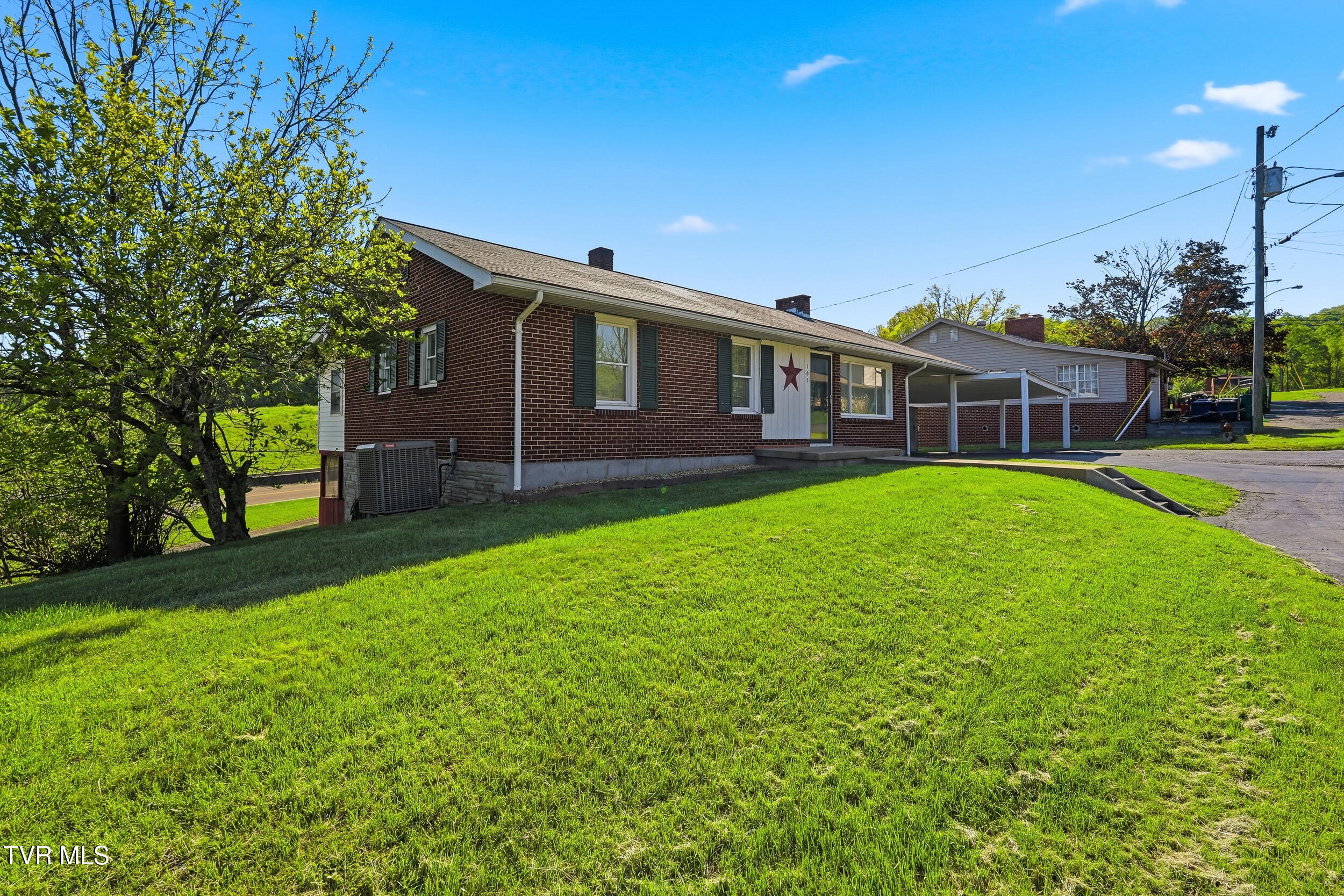 105 Western Hills Avenue