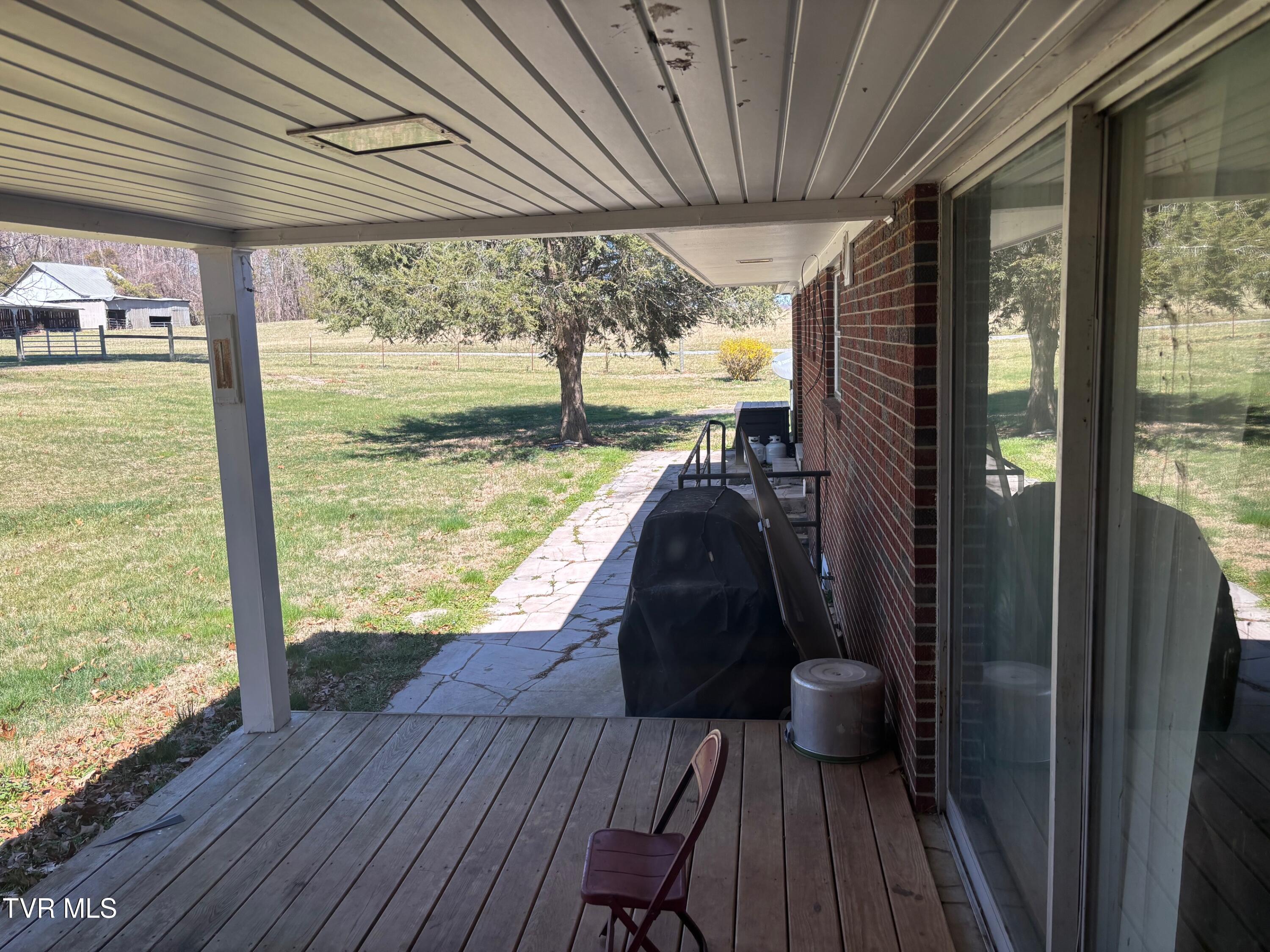 17505 Kingsport Highway, Fall Branch, Tennessee image 22