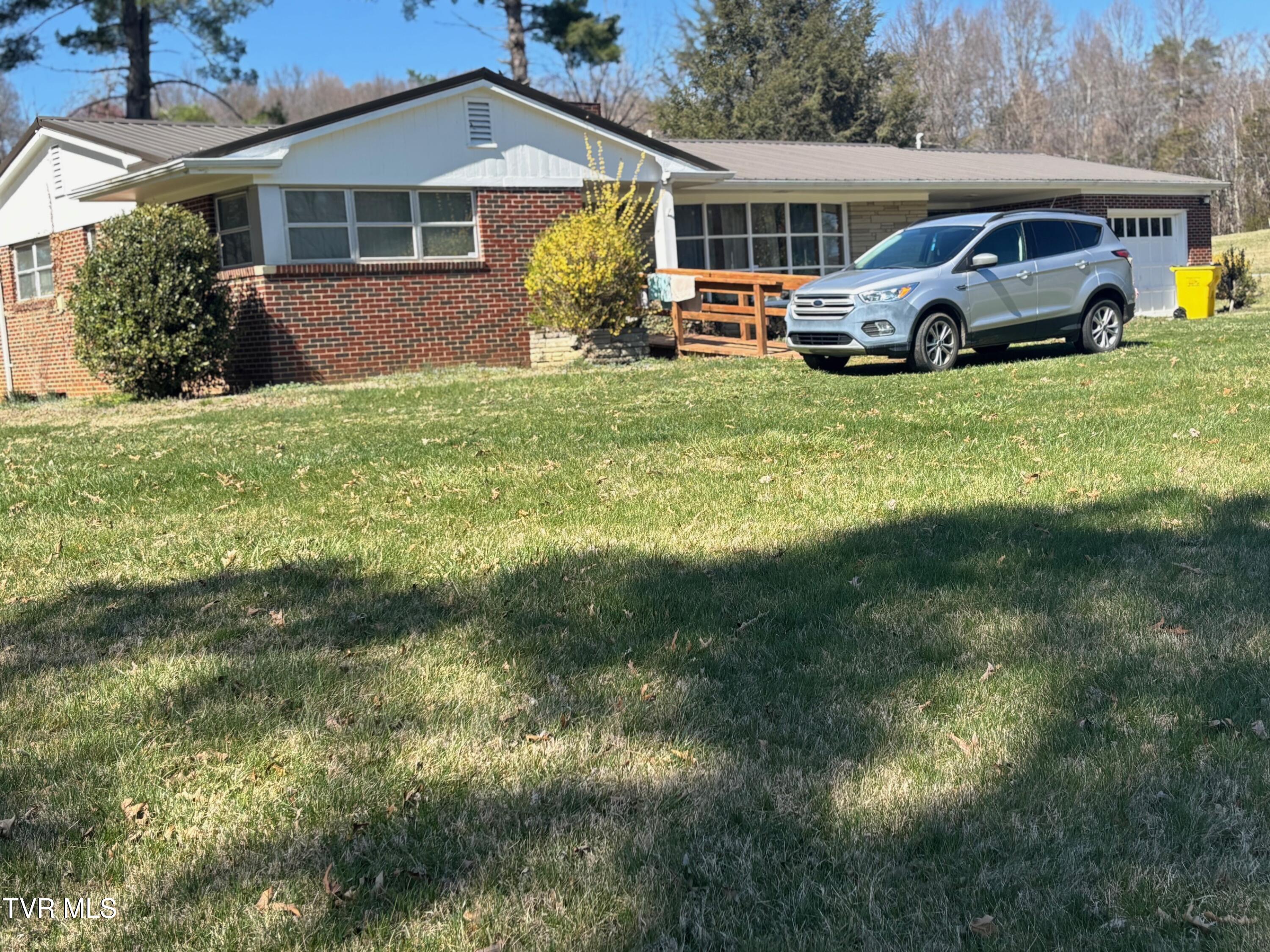 17505 Kingsport Highway, Fall Branch, Tennessee image 1