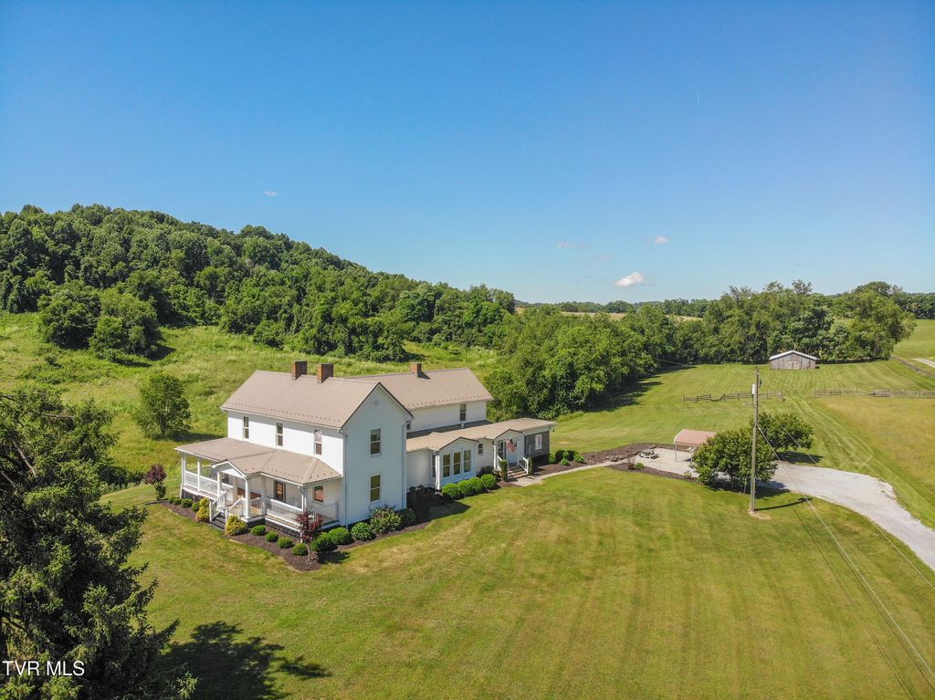 Photo of 14473 Wallace Pike, Abingdon, VA 24210 (MLS # 9996483)