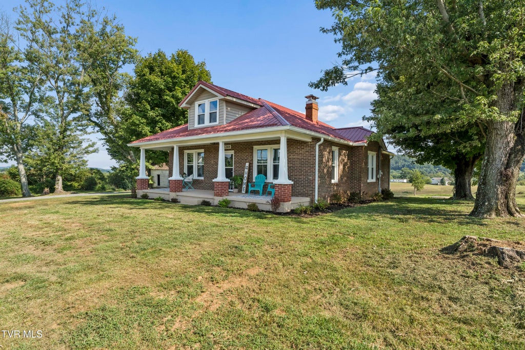 Photo of 5344 Carters Valley Road, Church Hill, TN 37642 (MLS # 10000457)