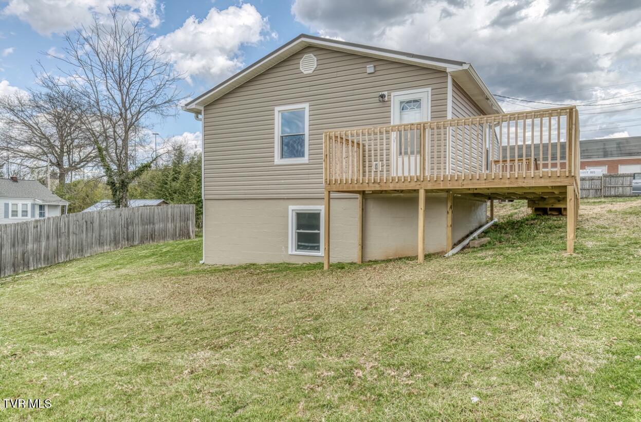 515 1/2 Queen Street, Bristol, Tennessee image 34