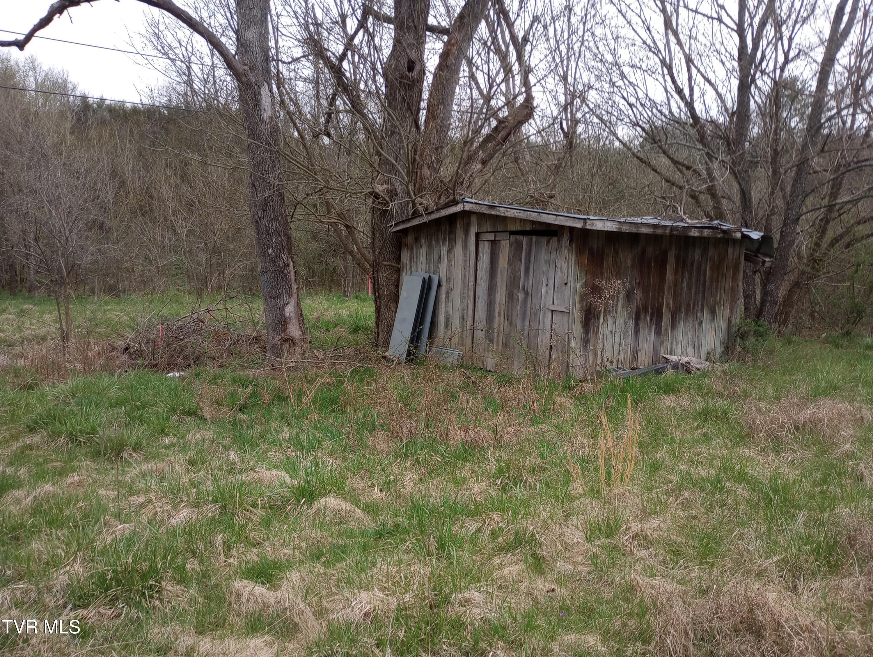 632 Burtons Ford Road, Castlewood, Virginia image 27