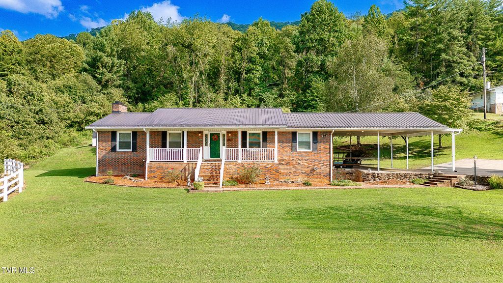 Photo of 109 Barrel Drive, Gate City, VA 24251 (MLS # 9991761)