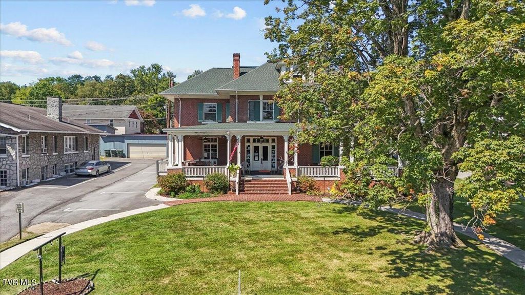 Photo of 231 Main Street, Abingdon, VA 24210 (MLS # 9985713)
