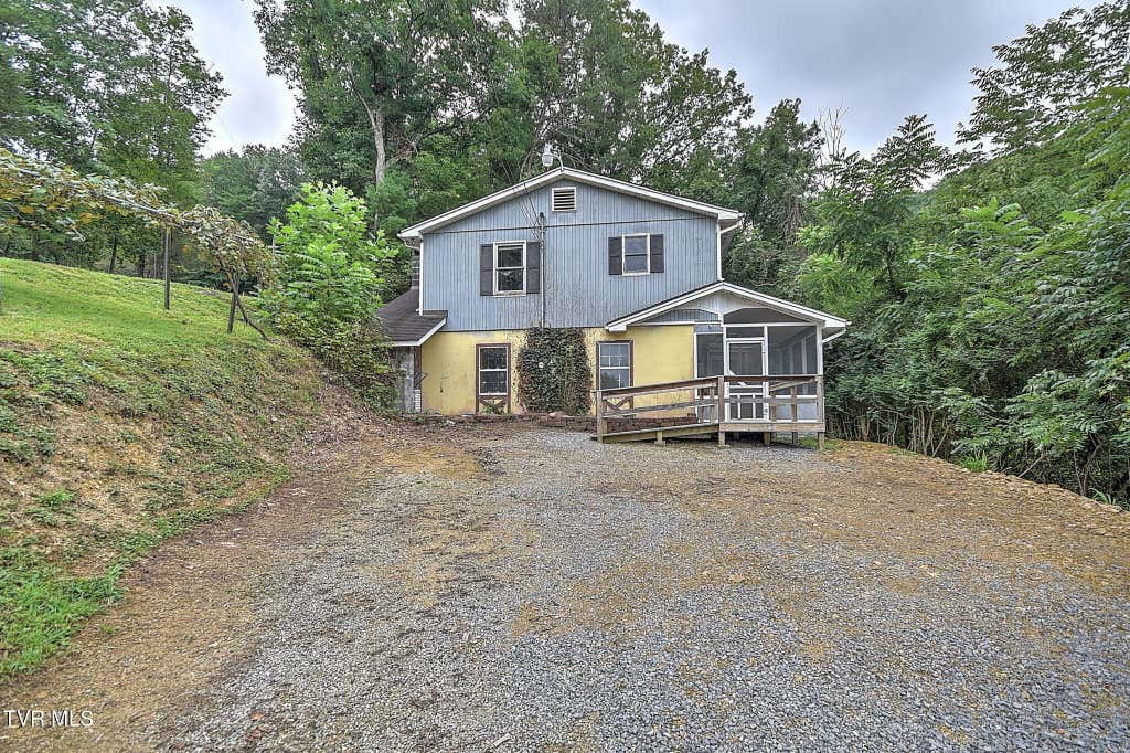 Photo of 444 Woodbine Lane, Bristol, TN 37620 (MLS # 9999890)