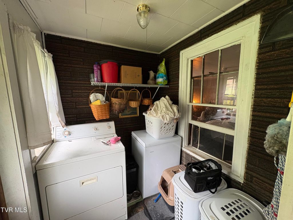Photo of 127 Keystone Street, Appalachia, VA 24216 (MLS # 9996084)