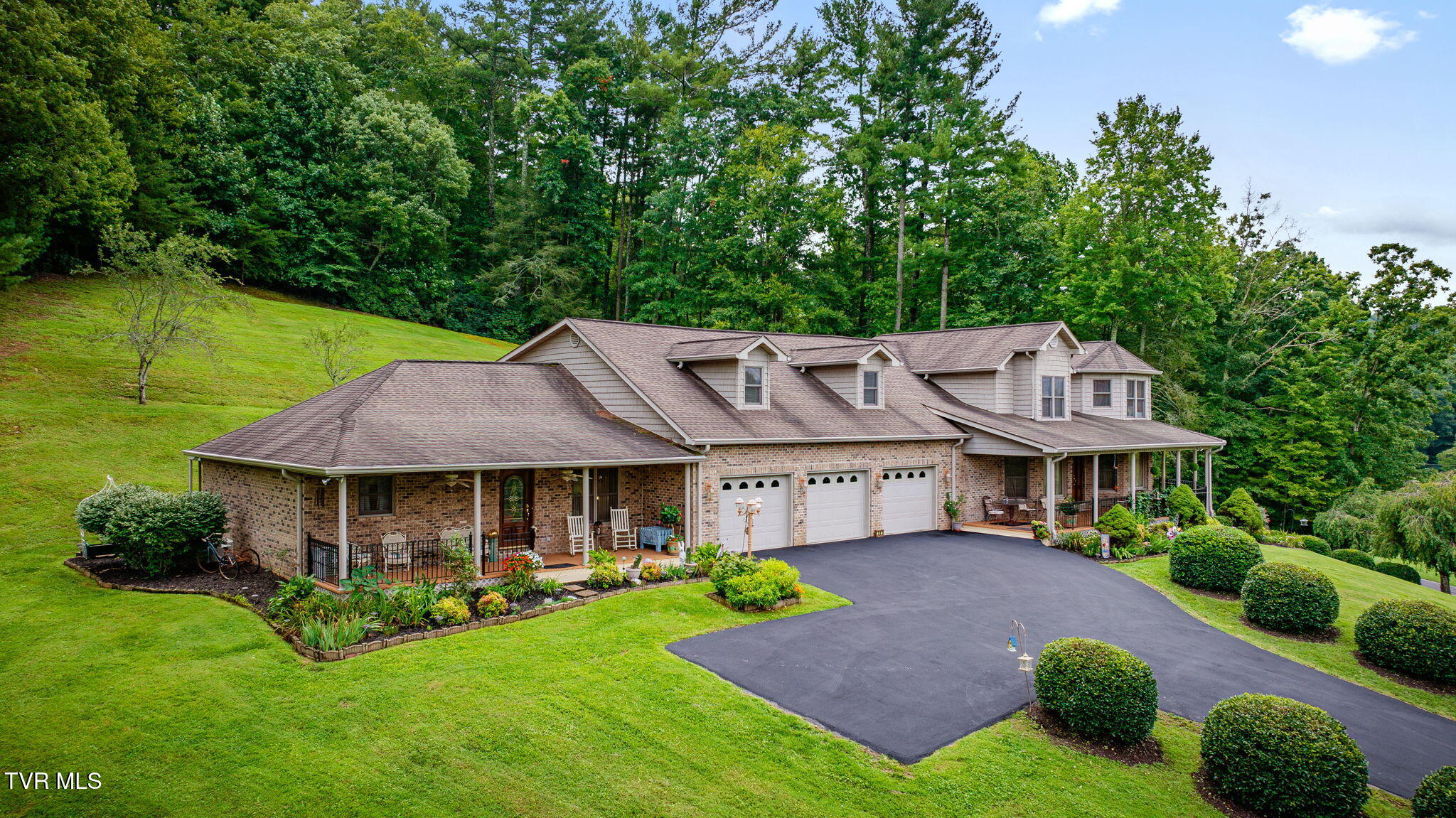 205 Fishery Loop Road