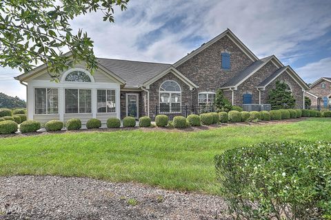 Homes For Sale - 1571 Hatterdale Farm Road<br/> Sullivan County, Blountville, TN 37617
