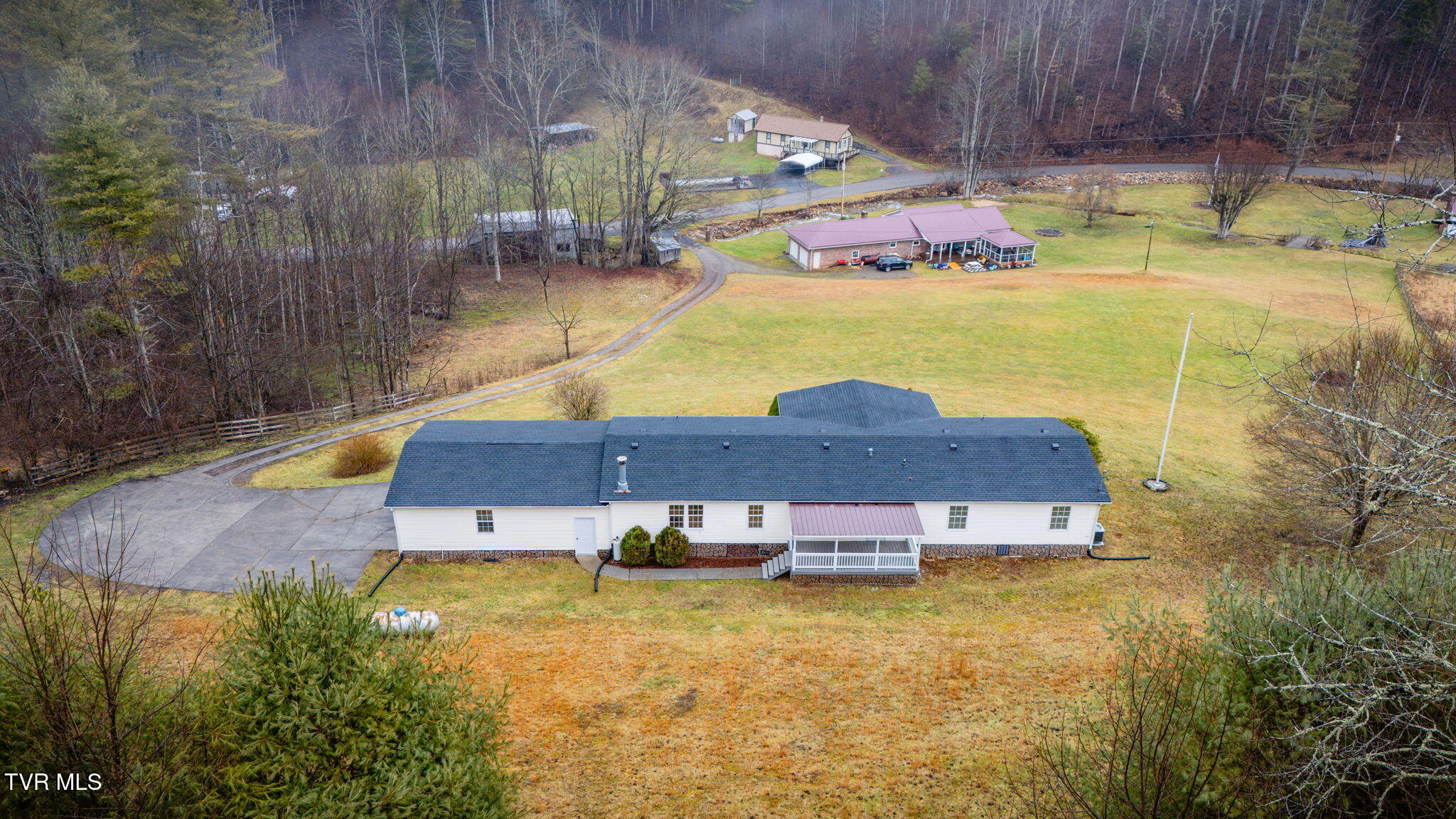 37308 Chestnut Mountain Road, Damascus, Virginia image 32