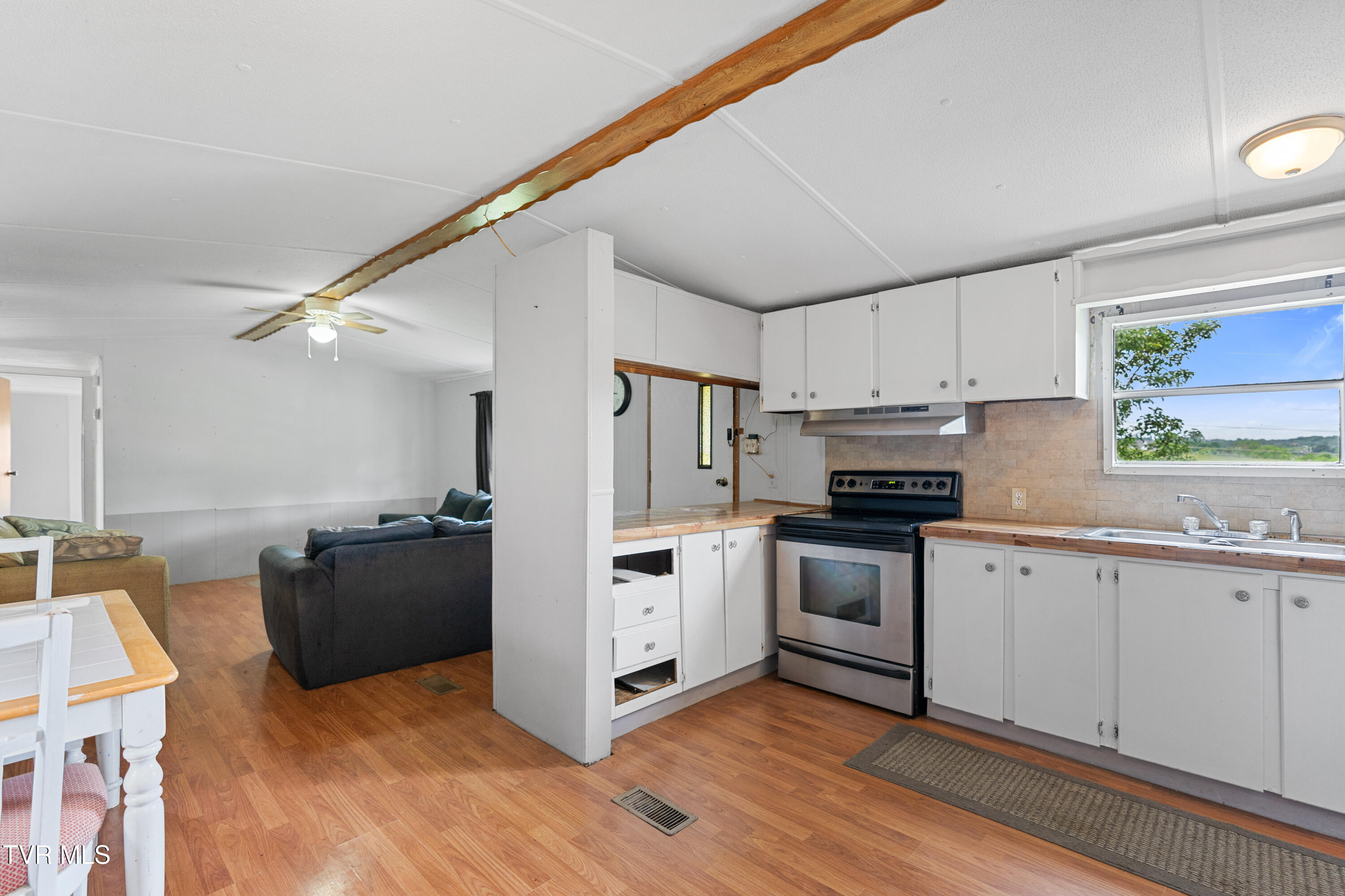 5831 Jones Bridge Road, Greeneville, Tennessee image 4
