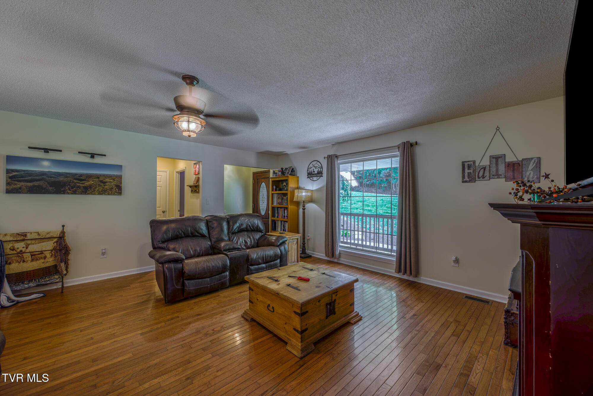 10428 Oak Grove Road, Bristol, Virginia image 4