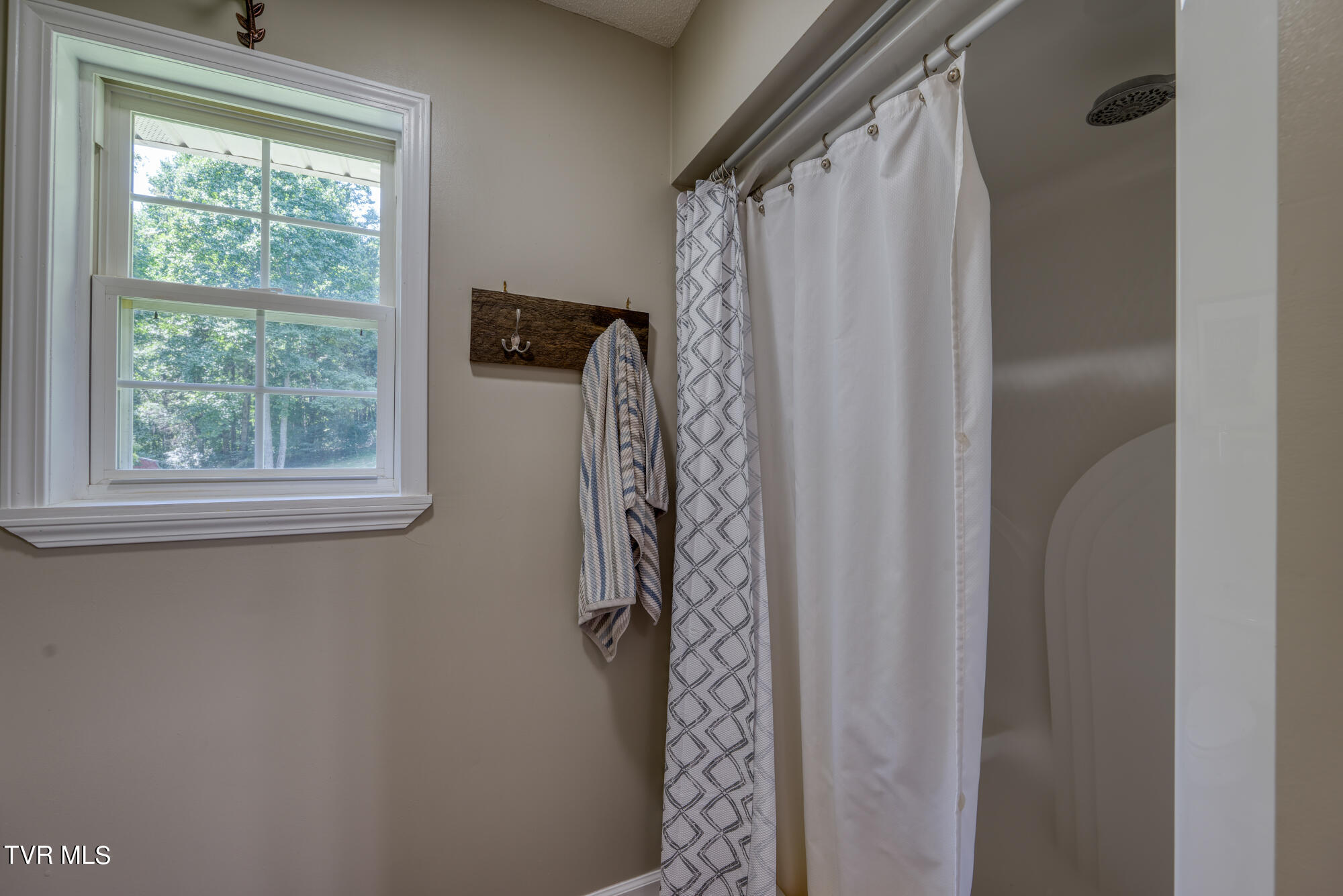 10428 Oak Grove Road, Bristol, Virginia image 14