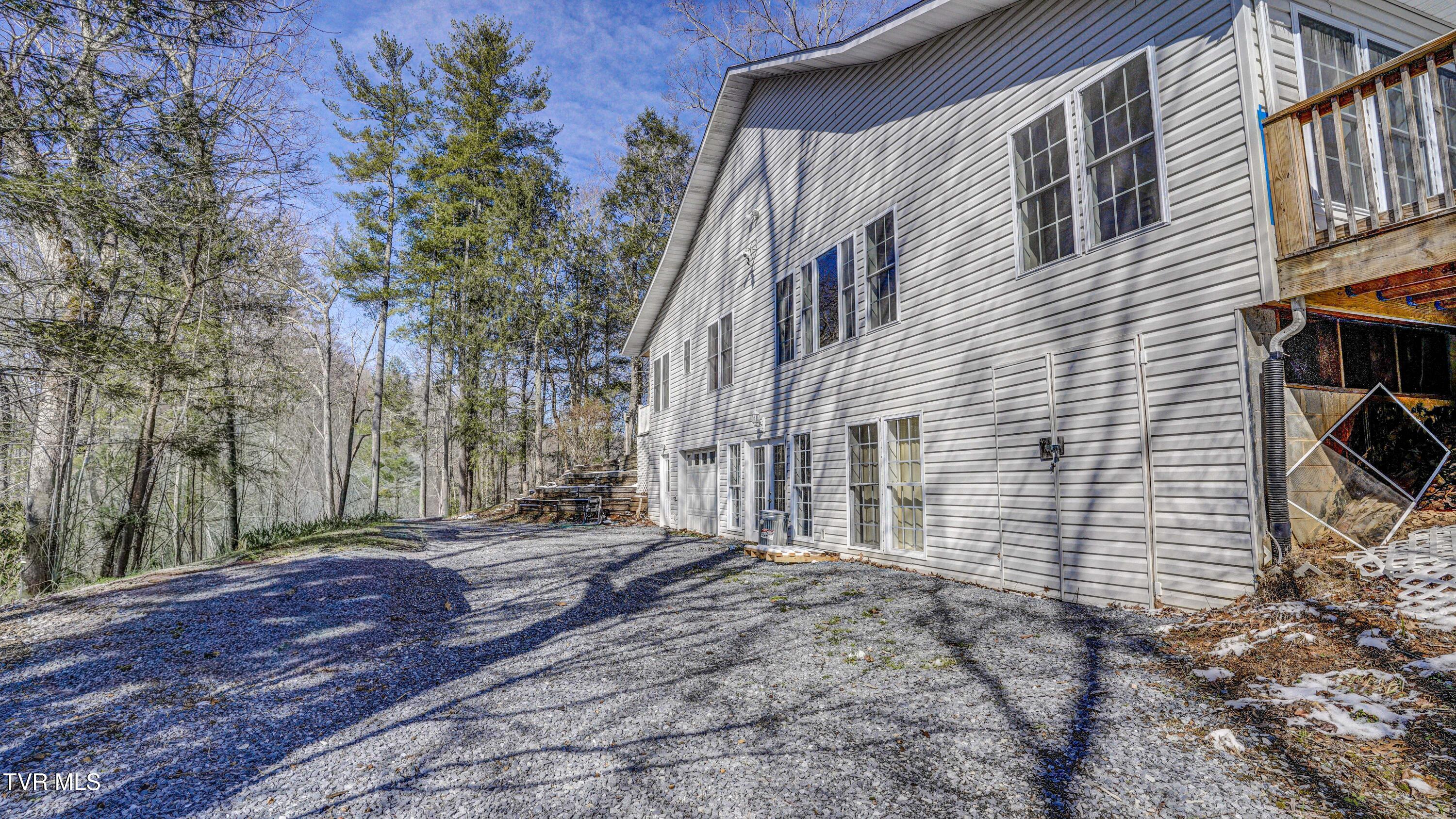 1089 Old Railroad Grade Road